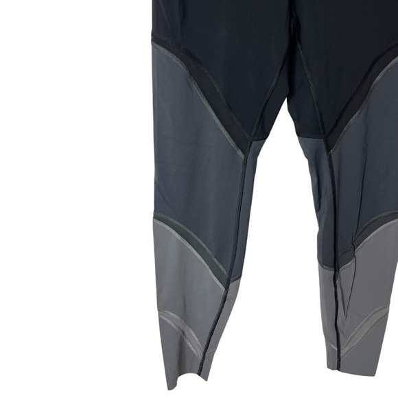 Lululemon Colour Me Ombré Tights Gray Obsidian Mesh Size 10 28” - Picture 5 of 9